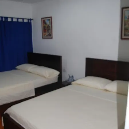 Hostel Casa Mar *